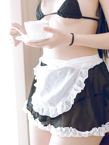[Cosplay] Bu Dai Mao 不呆猫 - Bikini Maid 比基尼女仆
