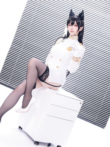 [Cosplay] 星之迟迟 2025年2月 –  碧蓝航线爱宕