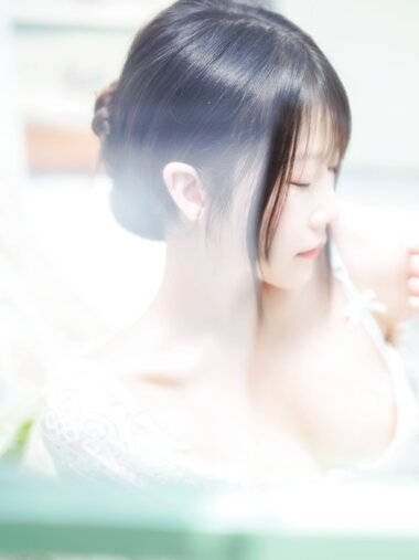 香草喵露露 - NO.001 玻璃房少女 [76P-1.1GB]