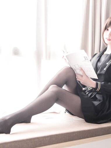 [Cosplay] Ni De Fu Qing 你的负卿 - Window Sill Uniform 窗台制服