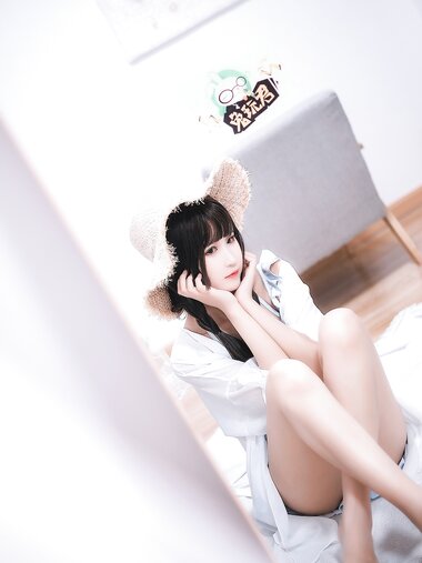 [Cosplay] Sandu 69 三度69 - Summer In The Room 房间里的夏天