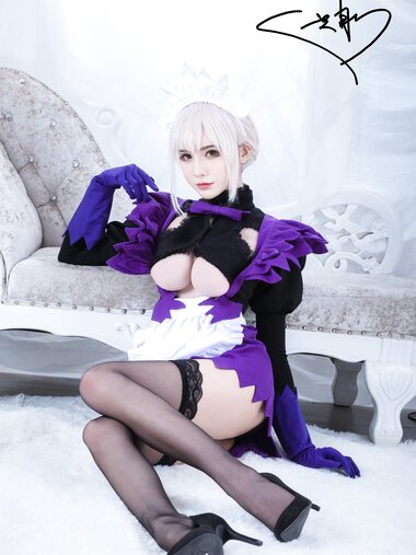 [Cosplay] Yixiaoran 一只冉呐 - Black Gun Maid 黑枪呆女仆