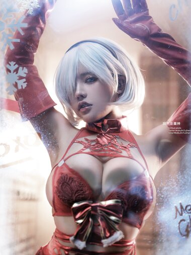 [Cosplay] Yixiao 一笑芳香沁 - 2B Christmas 2B圣诞
