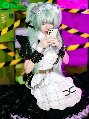 [Cosplay] Potato Godzilla - Corin