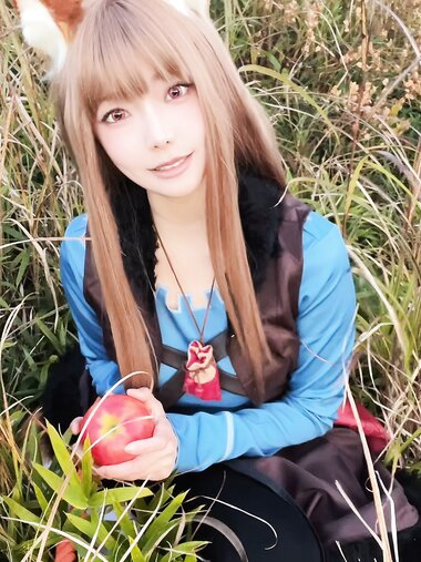 [Cosplay] Ely - Soft Glow 狼與暖陽