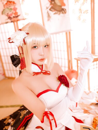 二佐Nisa - NO.124 saber [19P-209MB]