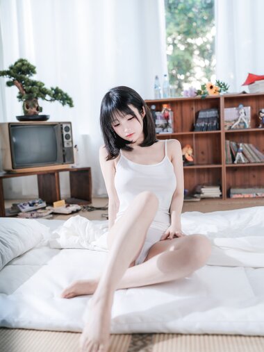 [Cosplay] Ningning Sakurai 桜井宁宁 - Suspender Girl 吊带女孩