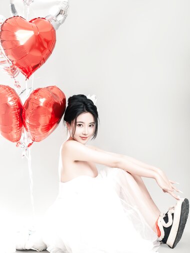 [Cosplay] 年年 - LOVE 情人节特别篇[80P-412MB]