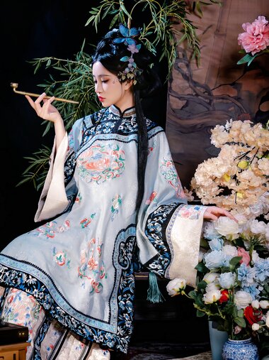 [Cosplay] 年年 - 丝兰陵 [71P-298MB]