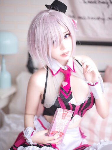 [Cosplay] Tako 菌烨 - Mathew Kyrielight 玛修·基列莱特