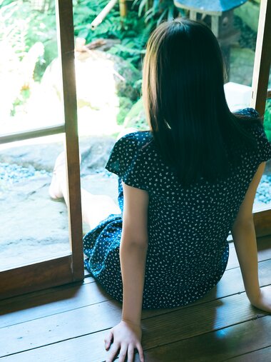[Photobook] 2024.07.01 【デジタル限定】志田音々写真集「幼い色気」 (週プレ PHOTO BOOK)