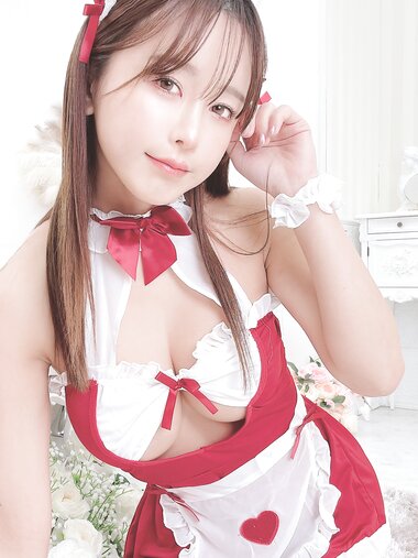 [Fantia] いくみ (193iKkyu3) – Red Maid
