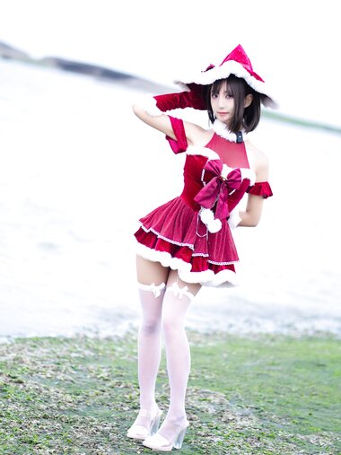 [Cosplay] 职业奶妈三水子 - 圣诞小裙子