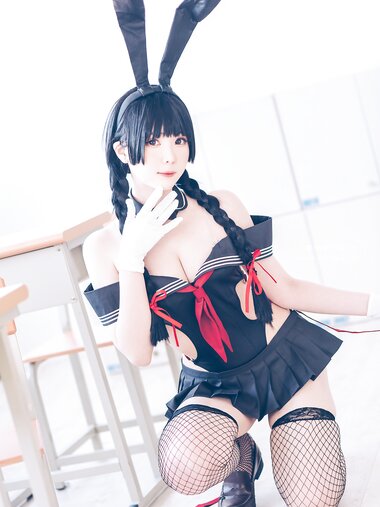 [Cosplay] 霜月shimo - NO.046 卯月桃子 水手服兔女郎 [19P-23MB]