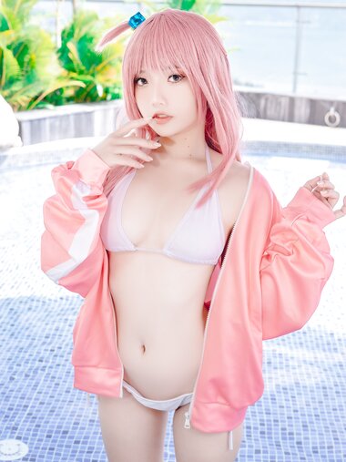 [Cosplay] Messie Huang - Bocchi