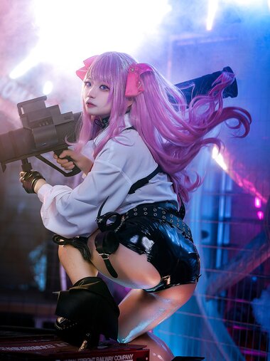 [Cosplay] 伊喵君 - Nikke胜利女神 尤妮