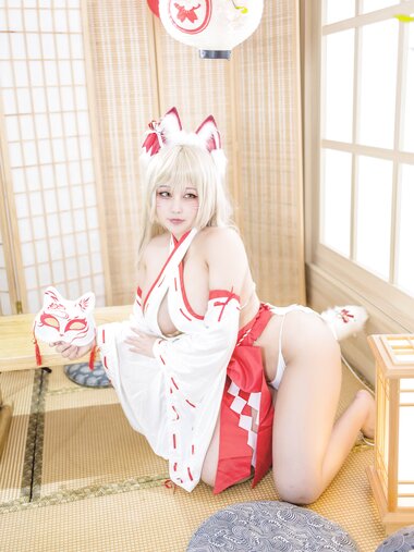 [Cosplay] KANEKO_咔喵 - 狐狸巫女