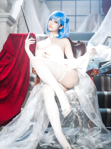 [Cosplay] 蜜汁猫裘 - 碧蓝航线 恰巴耶夫白骑兵
