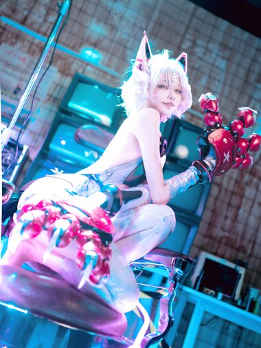 [Cosplay] 安食Ajiki - 交错战线 绯猁