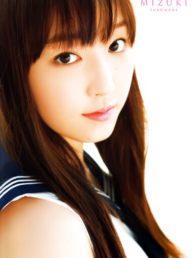 2013.05.15 モーニング娘。 譜久村聖 ファースト写真集 MIZUKI (Photobook+DVD付き)
