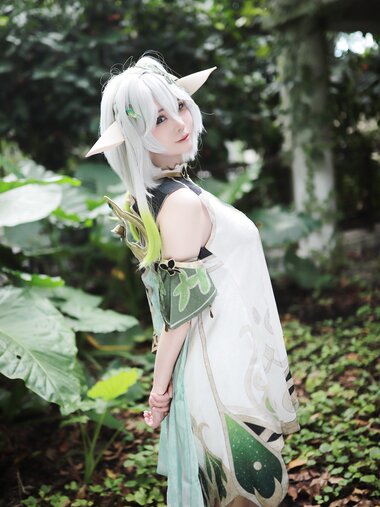 [Cosplay] 上杉绘梨落 - 纳西妲