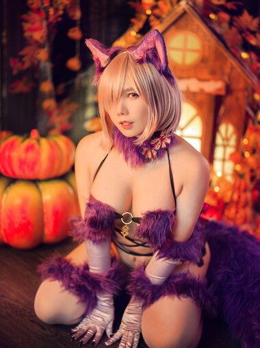 [Cosplay] 麻花麻花酱 - FGO 玛修