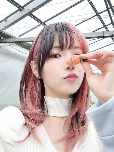 [Cosplay] Ely_eee(ElyEE子) - Strawberry Picking Date