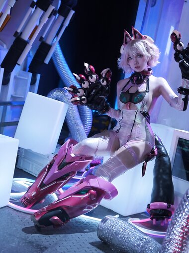 [Cosplay] Xiao Hetianjiu 小和甜酒 - Crossfireline Feili Mecha 交错战线 绯俐机甲