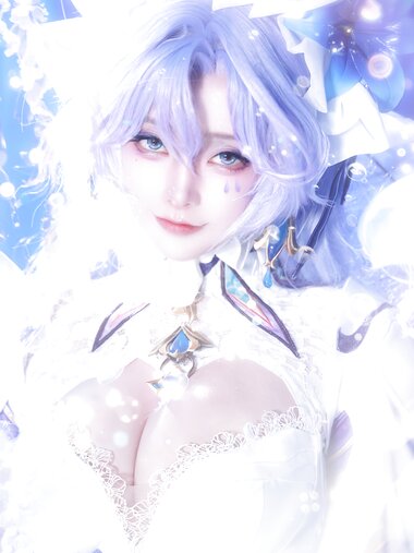 [Cosplay] 走路摇zly - 鸣潮 坎特蕾拉