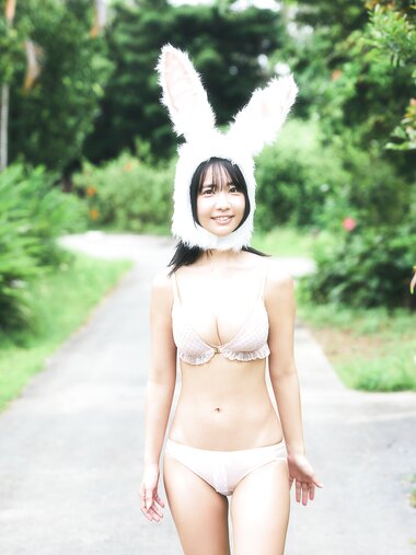 [Photobook] 2025.06.02 【デジタル限定】天羽希純写真集「CUTE＆SEXY」 週プレ PHOTO BOOK