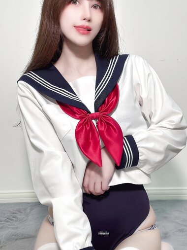 [Cosplay] 鹿八岁 - 白丝水手服
