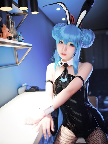 [Cosplay] yuuhui玉汇 NO.024 初音黑兔[48P-531MB]