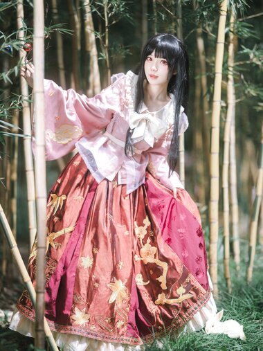 [Cosplay] Hana 花柒 - Kaguya Houraisan 蓬莱山辉夜