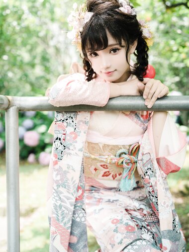 [Cosplay] Hana 花柒 - Hydrangea Kimono 绣球花和服