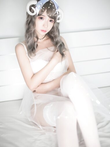 [Cosplay] Fengmaoss 疯猫ss - White Lingerie 白内衣