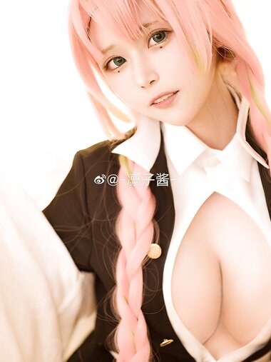 [Cosplay] Lin Zi Lin 凛子酱 - Mitsuri Kanroji 甘露寺蜜璃
