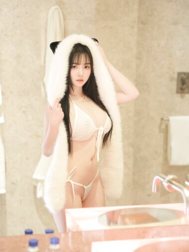 [XR Uncensored] 软情 - R18 秀人网模特 白色小猫咪