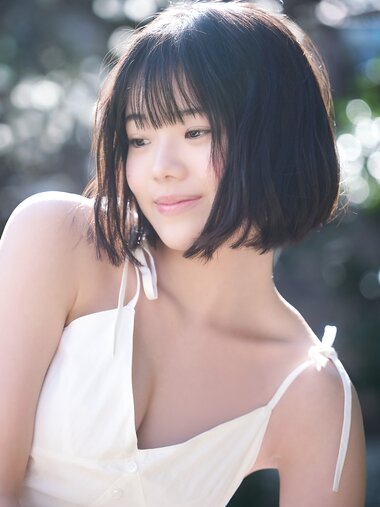[Photobook] 2025.04.21 【デジタル限定】志田こはく写真集「琥珀色の時」 (週プレ PHOTO BOOK)