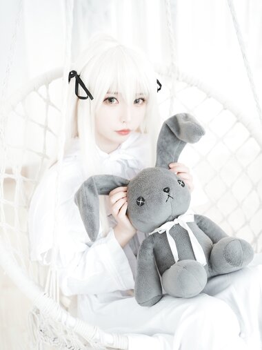 [Cosplay] Baiyiziwm 白易子教主 - Sora 穹妹