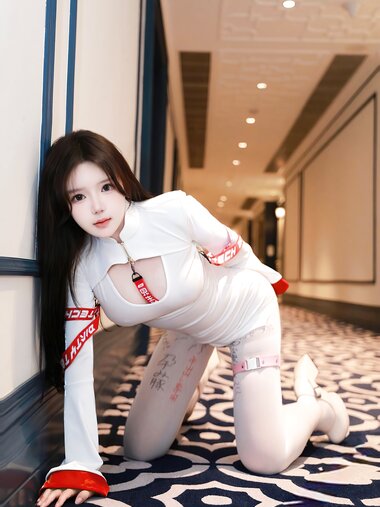 [XR Uncensored] 小薯条nienie - R18 秀人网模特 甜蜜束缚