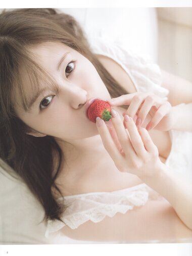 [Photobook] Mai Shiraishi Nogizaka 46 白石麻衣 乃木坂46卒業記念メモリアルマガジン Graduation Memorial Magazine