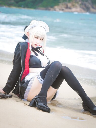 [Cosplay] Lin Zi Lin 凛子酱 - Artoria Pendragon 阿尔托利亚·潘德拉贡