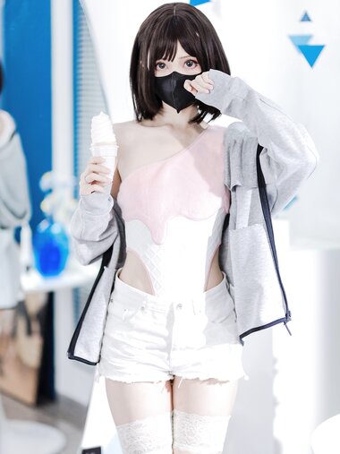 [Cosplay] 洛桑w伊梓 - 甜筒