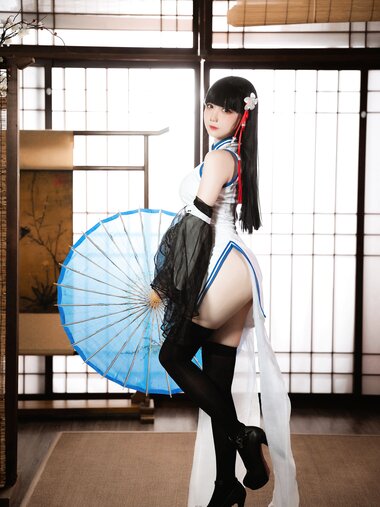[Cosplay] 焖焖碳 - 碧蓝航线 逸仙