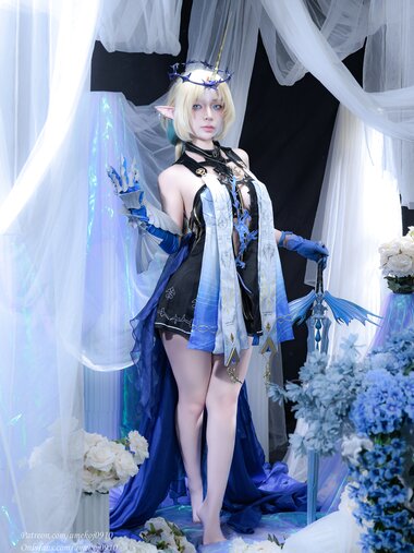 [Cosplay] Umeko J Fleurdelys (Wuthering Waves)
