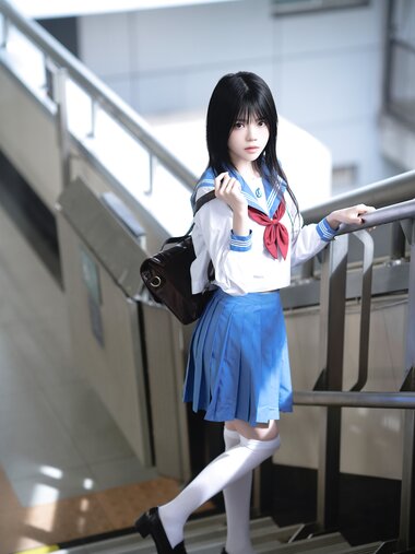 [Cosplay] 桜桃喵 - 地铁JK