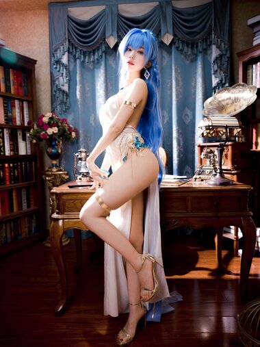 [Cosplay] Shika小鹿鹿 - 胜利女神海伦