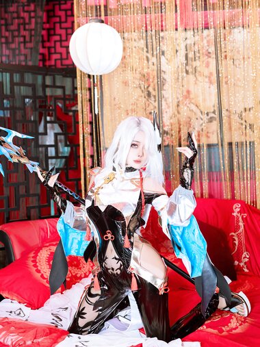[Cosplay] Byoru - Shenhe (Genshin Impact)