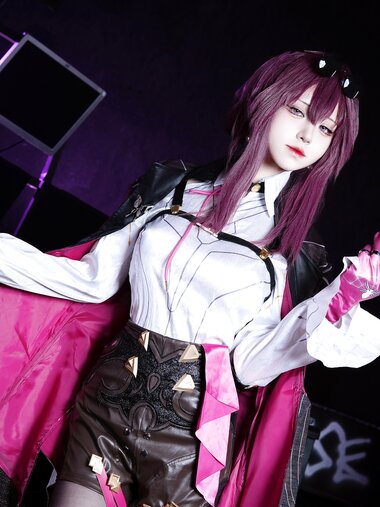 [Cosplay] 双木扶苏 - 崩坏 星穹铁道 卡芙卡