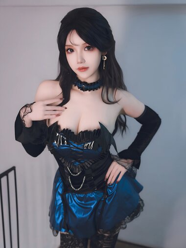 [Cosplay] 雪晴Astra - 蓝色蕾丝短裙